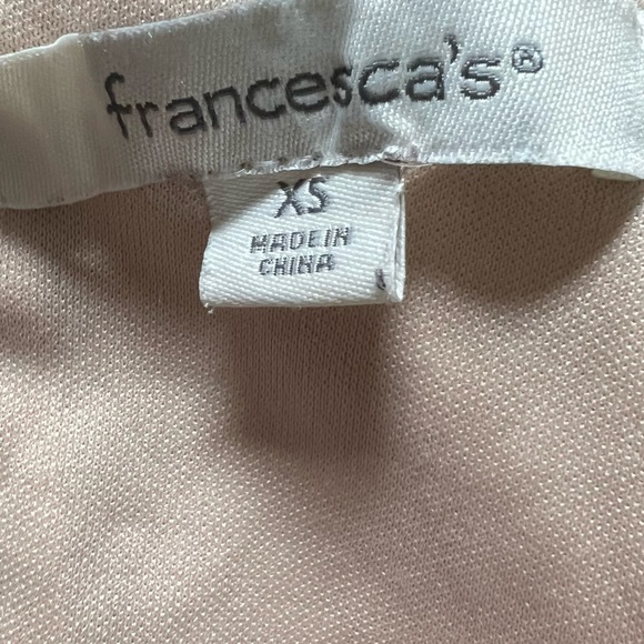 FRANCESCA’S NUDE ROMPER WITH BLACK LACE OVERLAY AND OPEN BACK SIZE XS - Picture 6 of 10